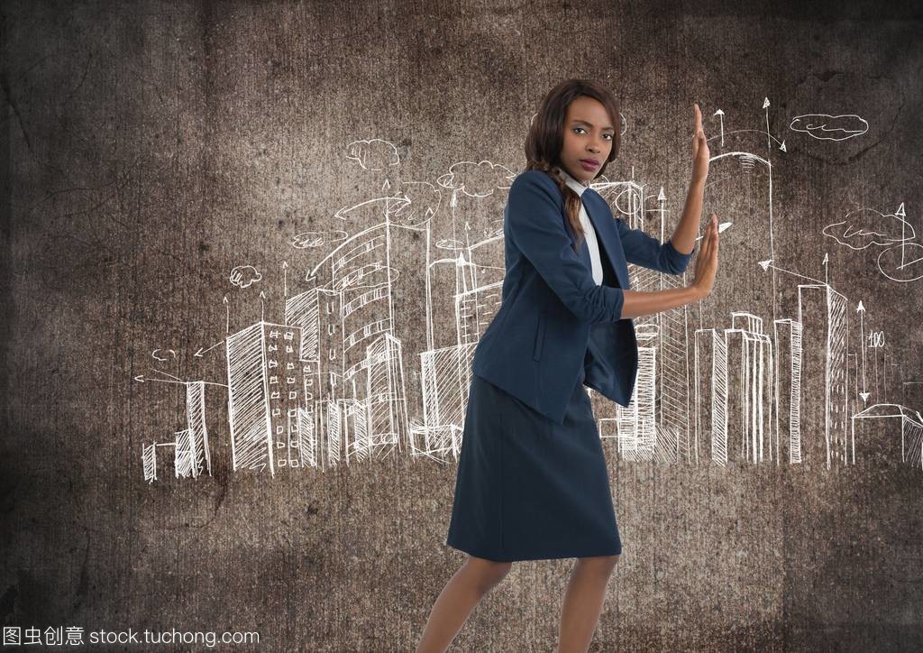 女实业家用城市图画推手